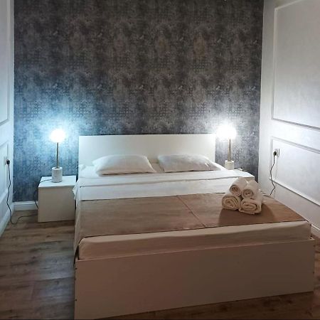 Riverside Boutique Hotel Almaty Luaran gambar