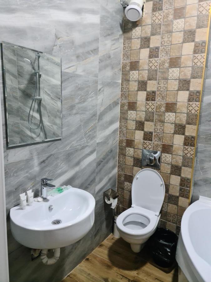 Riverside Boutique Hotel Almaty Luaran gambar
